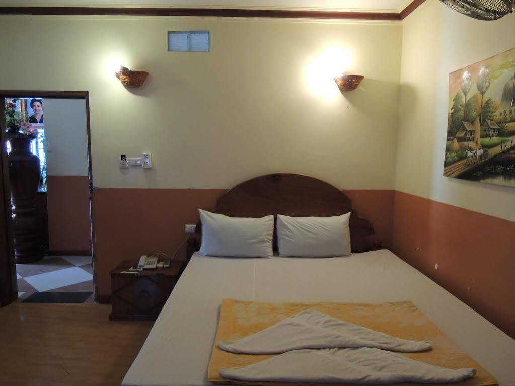 Thy Ny Hotel Battambang Kültér fotó