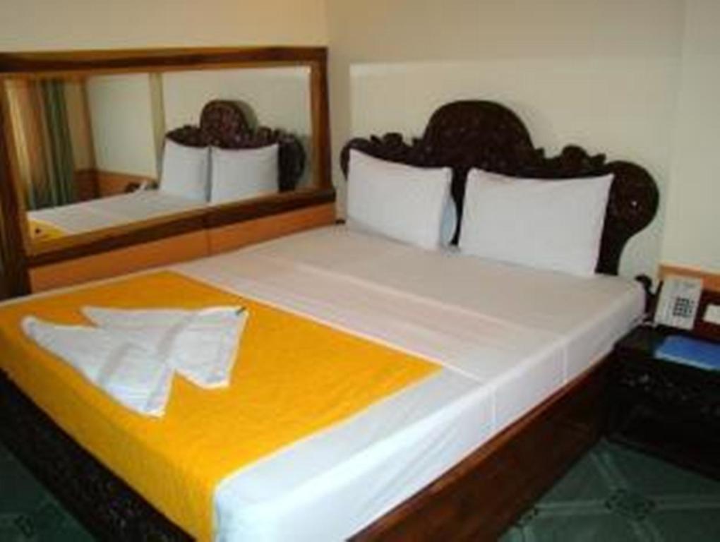 Thy Ny Hotel Battambang Kültér fotó