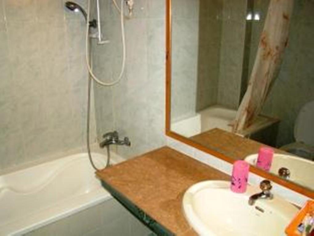 Thy Ny Hotel Battambang Kültér fotó